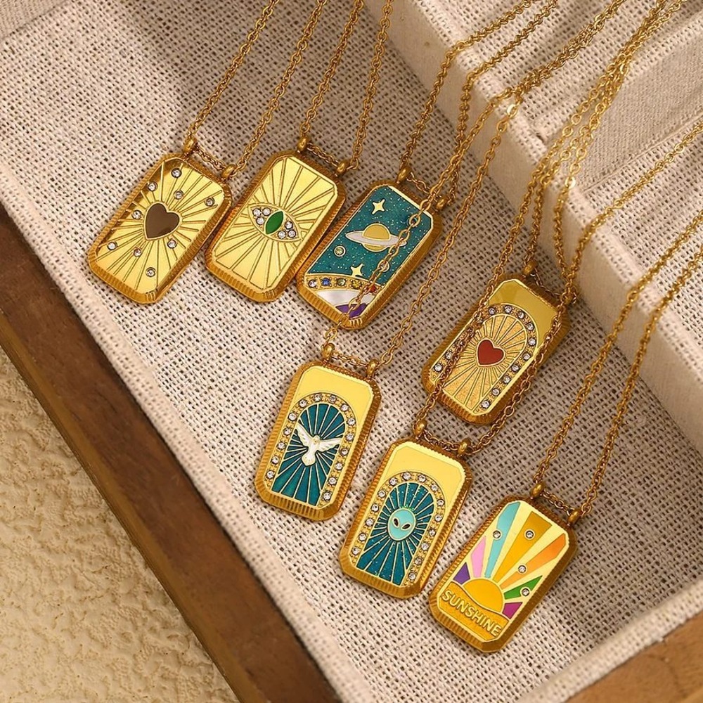 18K Gold Stainless Steel Tarot Card Heart Pendant Necklace Celestial Sun - Picture 2 of 3